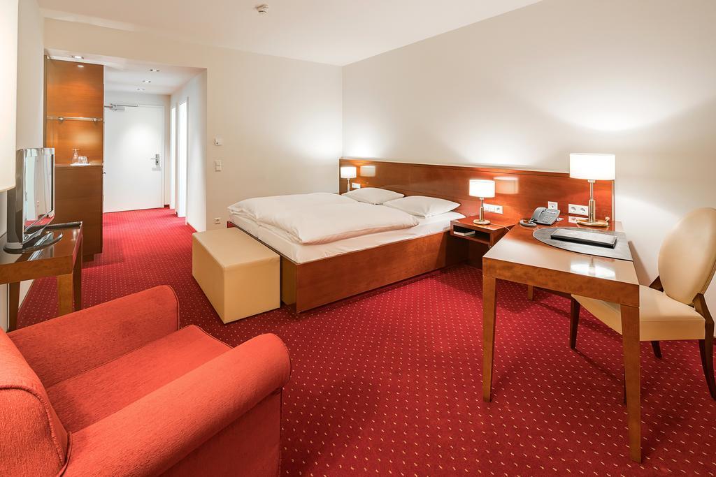 Hotel Rose Bretzfeld Bagian luar foto